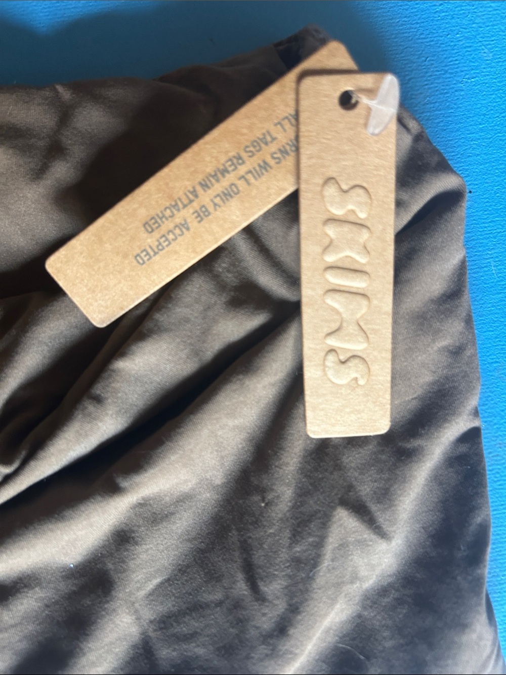 SKIMS Bandeau NWT!! Color Oxide Size L